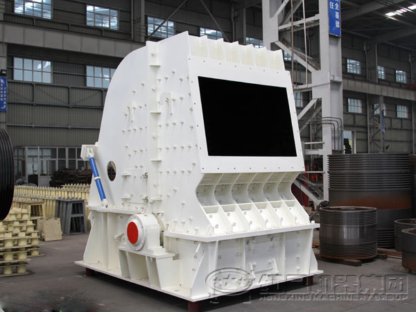  反擊式破碎機(jī)