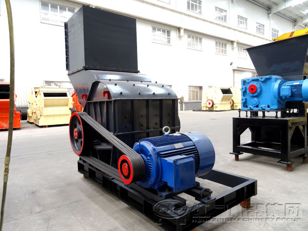 最新錘式破碎機(jī)廠家直銷