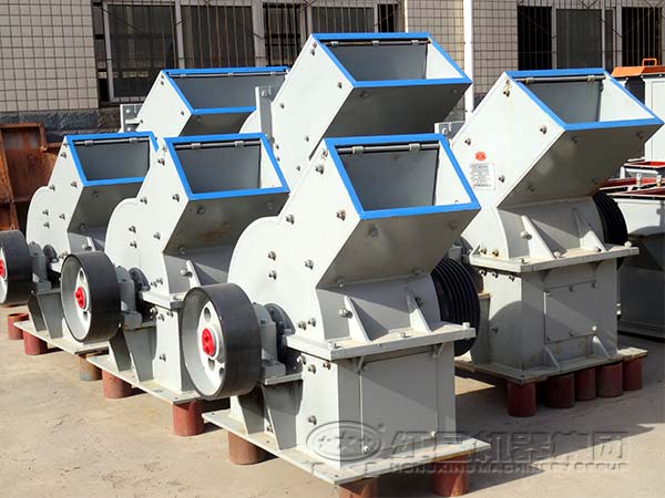 環(huán)錘式破碎機(jī)