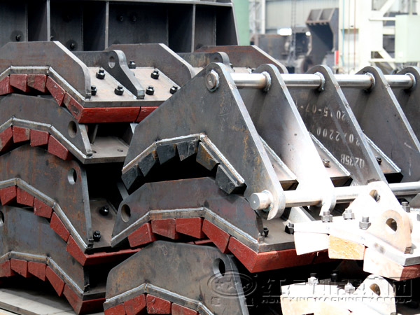 反擊式破碎機的反擊板