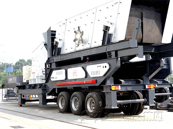 反擊式破碎機移動式破碎站