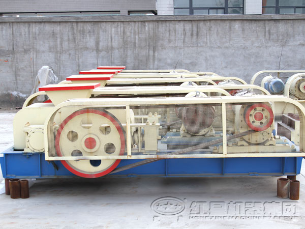 齒輥式破碎機(jī)