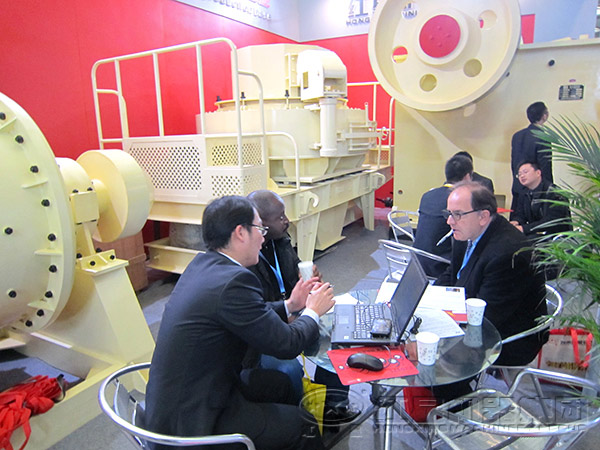 鄂式破碎機(jī)國際展會