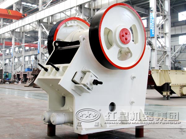 河南石英石破碎機(jī)生產(chǎn)車(chē)間