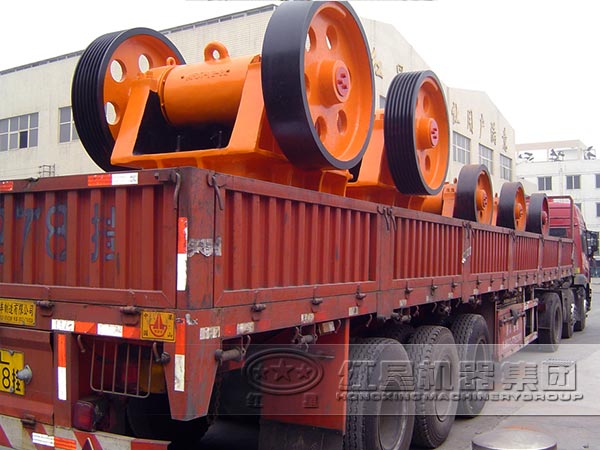 河卵石破碎機發(fā)貨現(xiàn)場