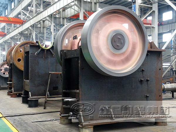 鋁土礦粉碎機設(shè)備優(yōu)勢