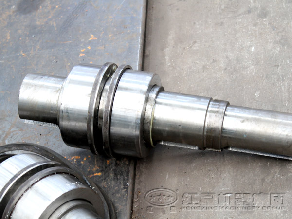 圓錐式破碎機軸承