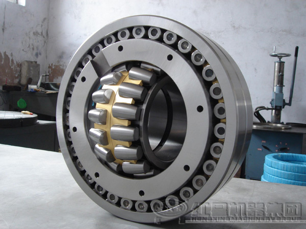 錘式破碎機軸承