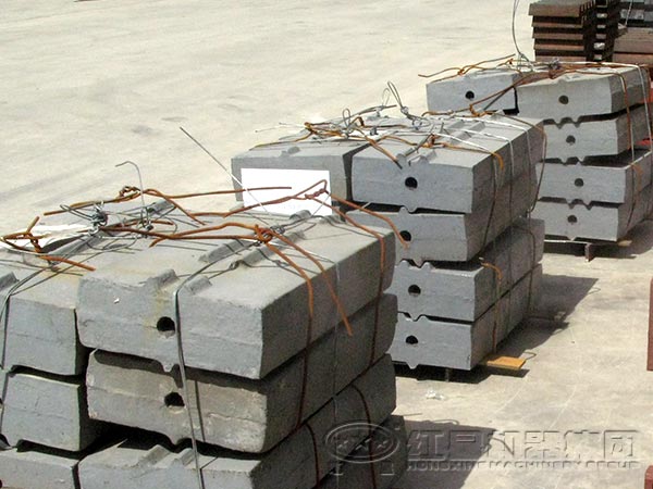 反擊式破碎機(jī)錘頭