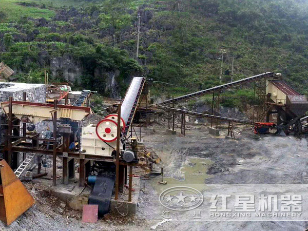 PE-400×600鄂式破碎機(jī)生產(chǎn)線現(xiàn)場(chǎng)