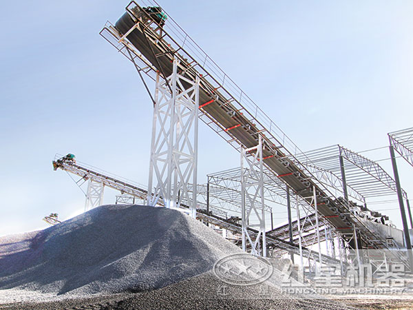 小型石子生產(chǎn)線生產(chǎn)現(xiàn)場