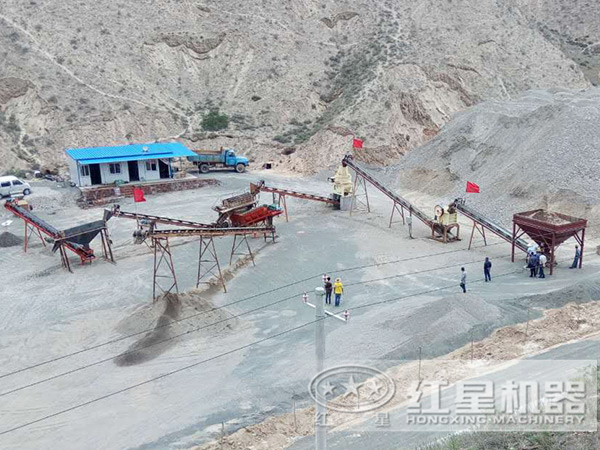 全套環(huán)保型河卵石碎沙機(jī)加工現(xiàn)場