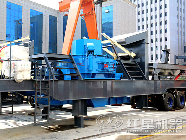 大型沖擊式移動(dòng)破碎站廠家