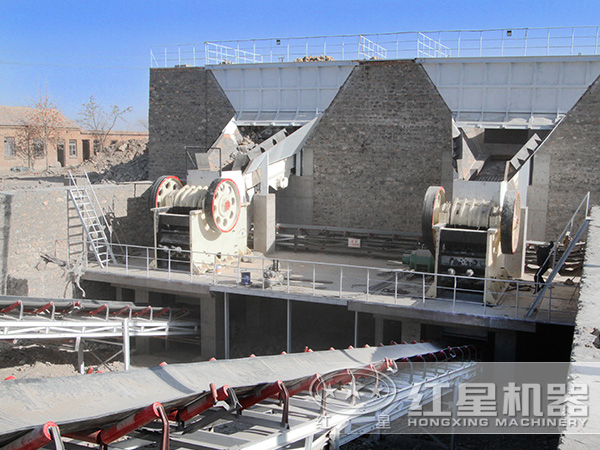 無塵石子生產(chǎn)線加工現(xiàn)場