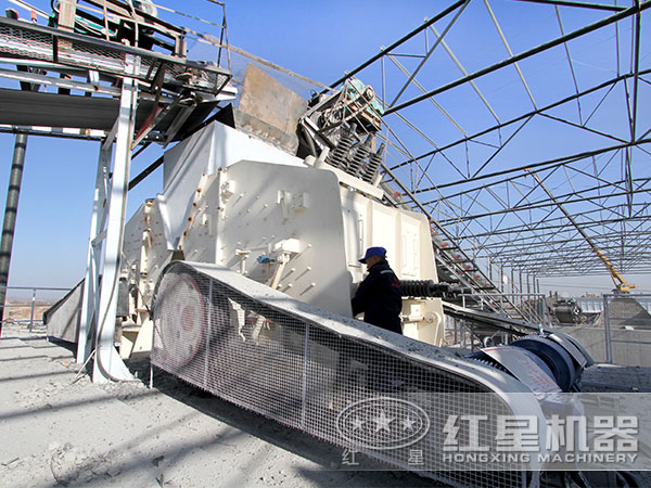 德版反擊式破碎機(jī)加工現(xiàn)場(chǎng)