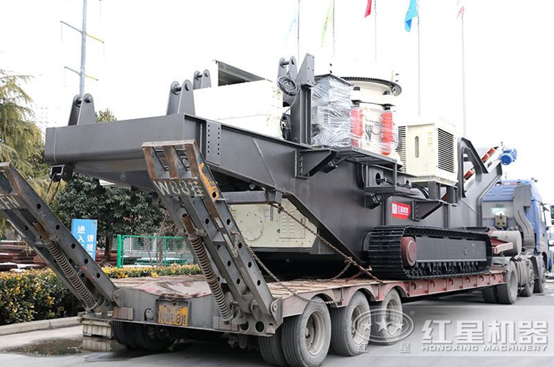 紅星履帶式鵝卵石移動破碎機質(zhì)量可靠、價格實惠