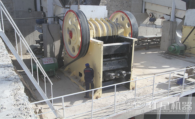 紅星大型砂石生產(chǎn)線現(xiàn)場(chǎng)