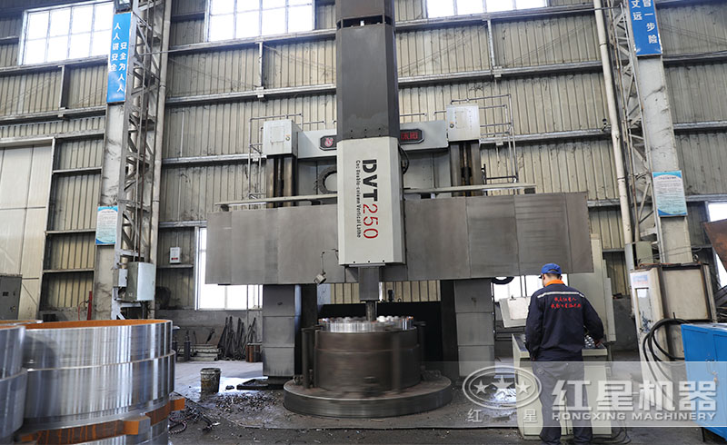 紅星現(xiàn)代化設(shè)備生產(chǎn)車間