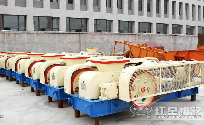 石子一次破碎成沙機(jī)器——對輥式破碎機(jī)