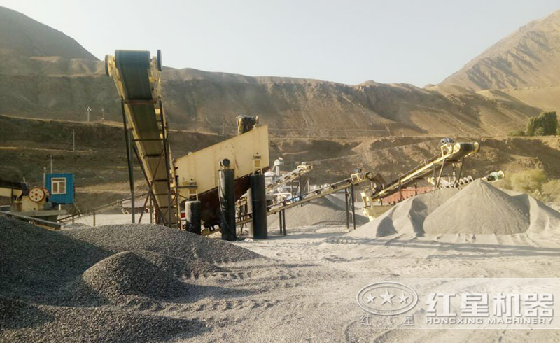 環(huán)保型石子破碎生產(chǎn)現(xiàn)場(chǎng)