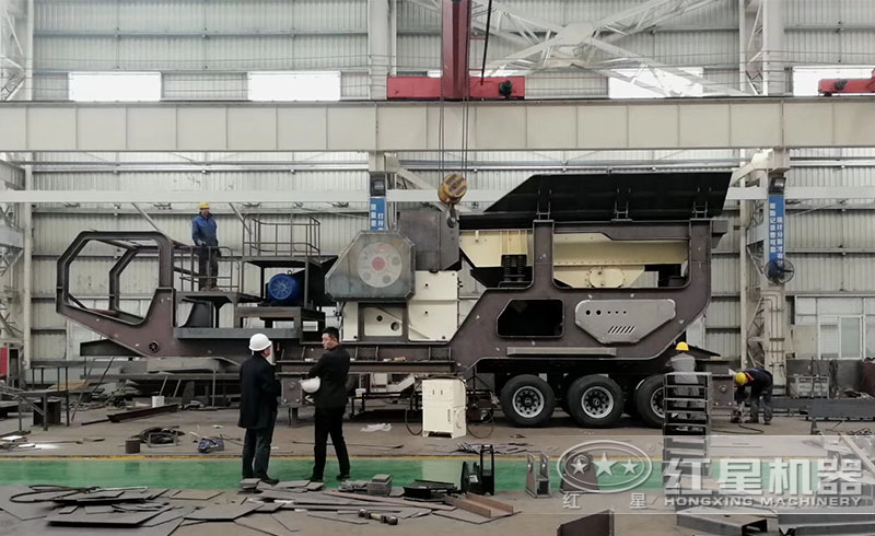 紅星建筑垃圾粉碎機(jī)生產(chǎn)車(chē)間