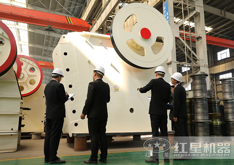 紅星破碎機(jī)廠家直銷，價(jià)格實(shí)惠