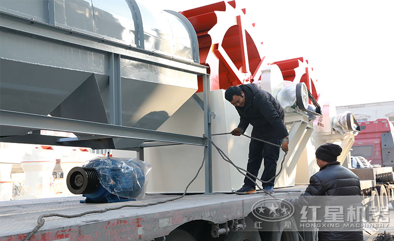 紅星水洗輪式洗砂機發(fā)貨現(xiàn)場