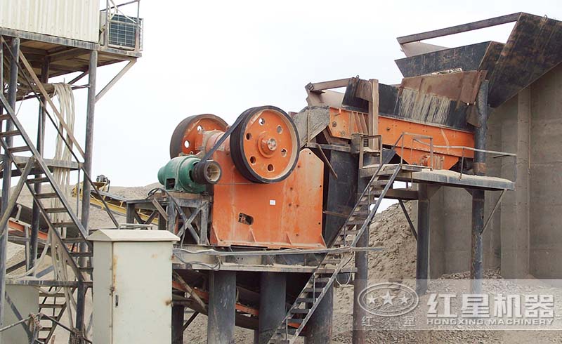 紅星顎式破碎機生產(chǎn)線現(xiàn)場