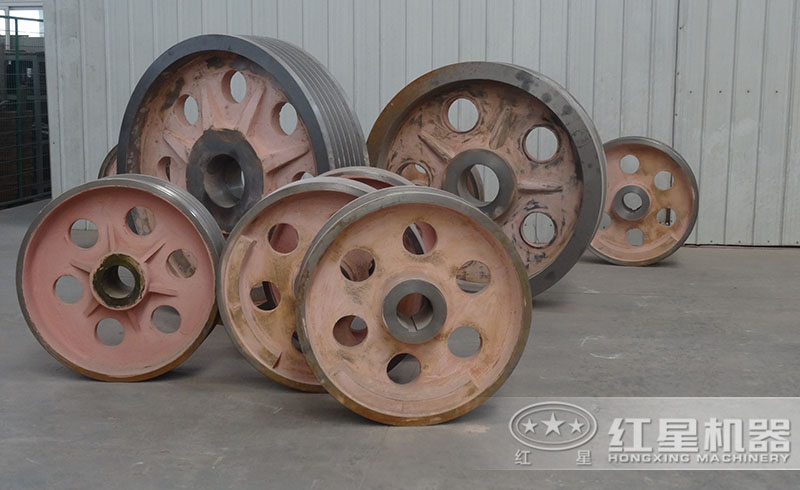 錘式破碎機(jī)飛輪