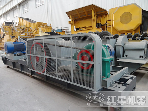 紅星對輥式破碎機廠家直銷、價格實惠