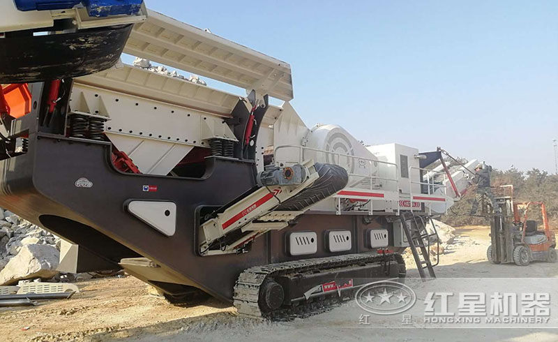 紅星顎式移動(dòng)破碎站廠家直銷、價(jià)格實(shí)惠