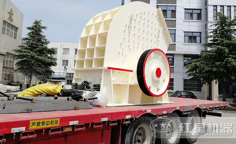 紅星錘式破碎機(jī)質(zhì)高價(jià)廉，遠(yuǎn)銷各地