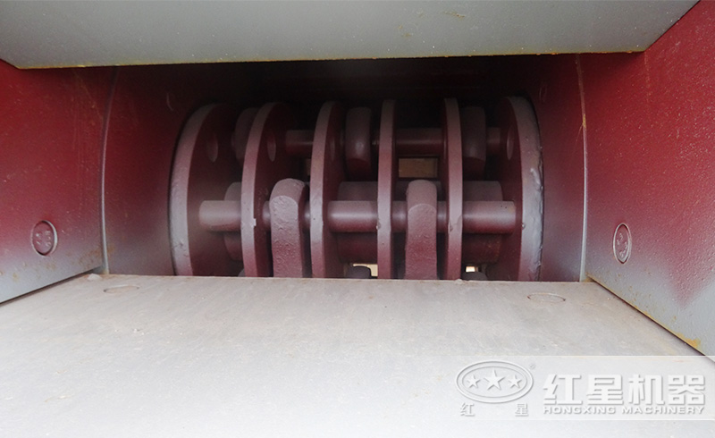 紅星錘式破碎機內(nèi)腔結(jié)構(gòu)圖
