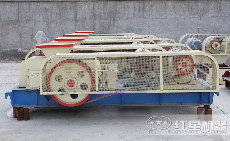 紅星對(duì)輥煤炭破碎機(jī)種類齊全、現(xiàn)貨供應(yīng)