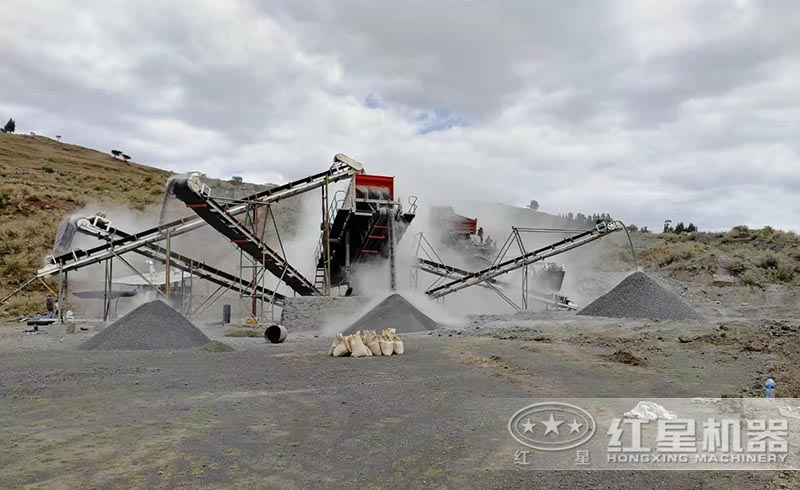 移動式石子打沙生產(chǎn)線現(xiàn)場