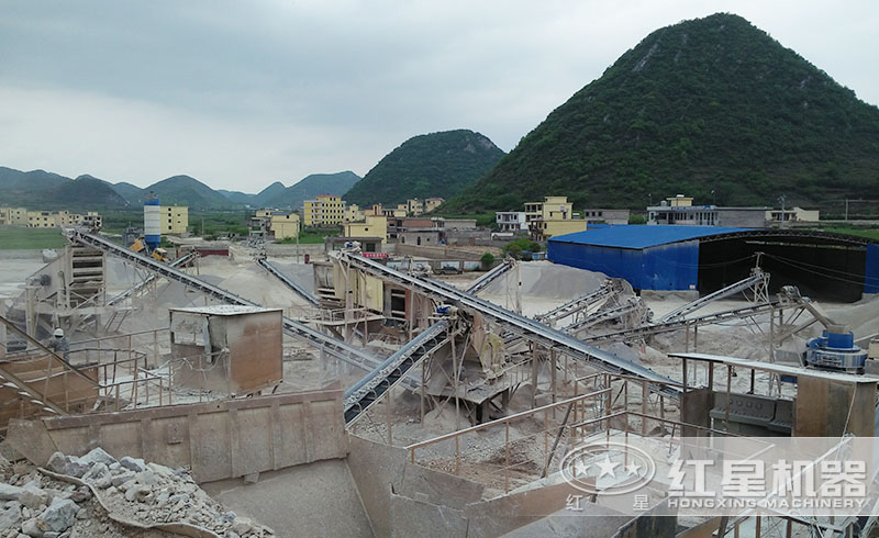 紅星用戶固定式制砂生產(chǎn)線現(xiàn)場