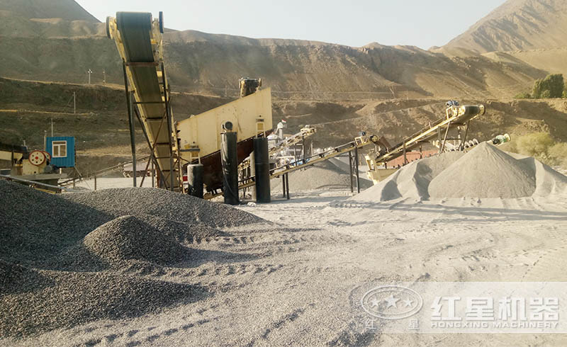 大理石廢料制砂現(xiàn)場