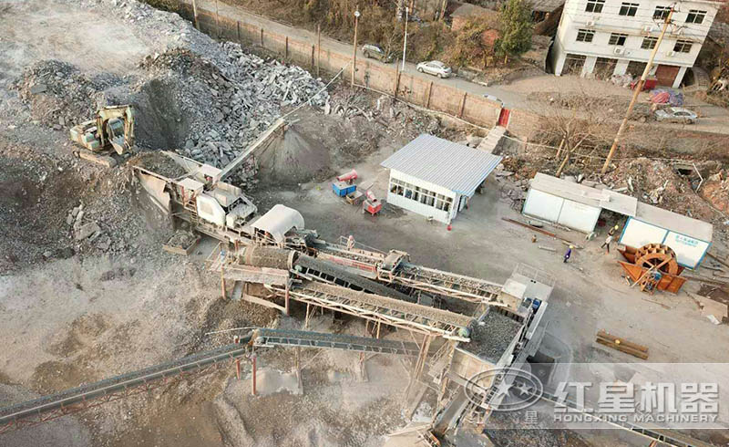 紅星移動(dòng)式建筑垃圾破碎現(xiàn)場(chǎng)