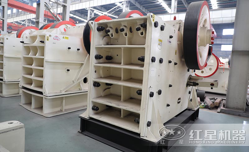 紅星CJ歐版鄂破機(jī)電機(jī)一體化結(jié)構(gòu)，占地面積小，適應(yīng)性強(qiáng)