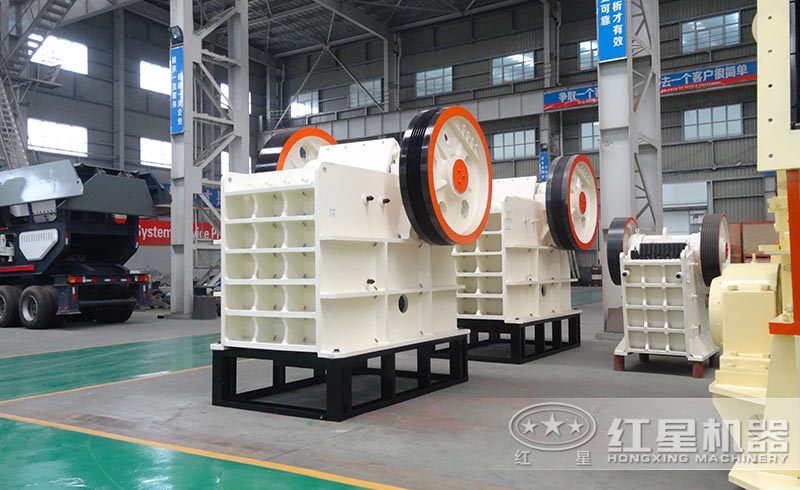 紅星HD德版鄂破機(jī)機(jī)身小巧，破碎力度大，應(yīng)用廣泛