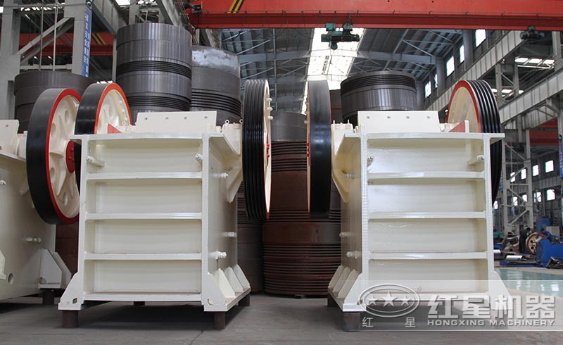 PEX細(xì)鄂破機(jī)碎石細(xì)膩，常用二破設(shè)備之一