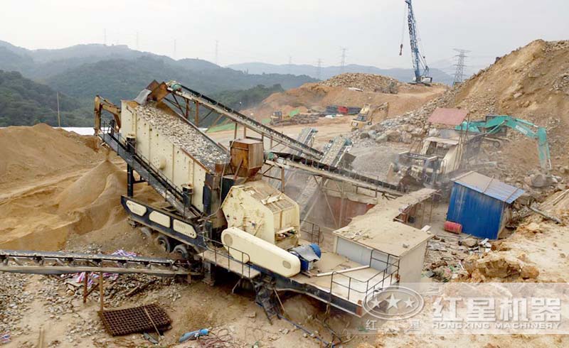 紅星移動(dòng)式反擊破碎石現(xiàn)場(chǎng)