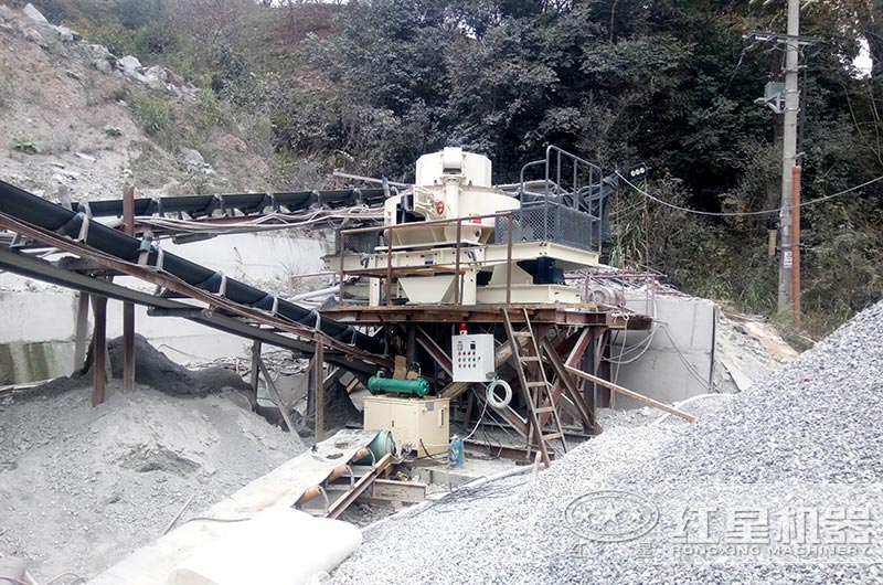 生產(chǎn)機制砂作業(yè)現(xiàn)場