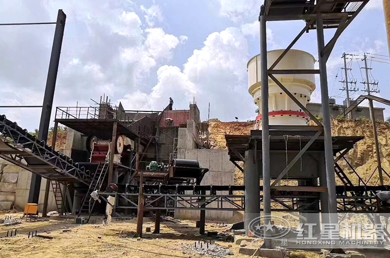 破碎生產(chǎn)現(xiàn)場(chǎng)實(shí)拍圖