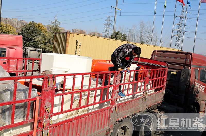 紅星VSI制砂機準(zhǔn)備發(fā)貨