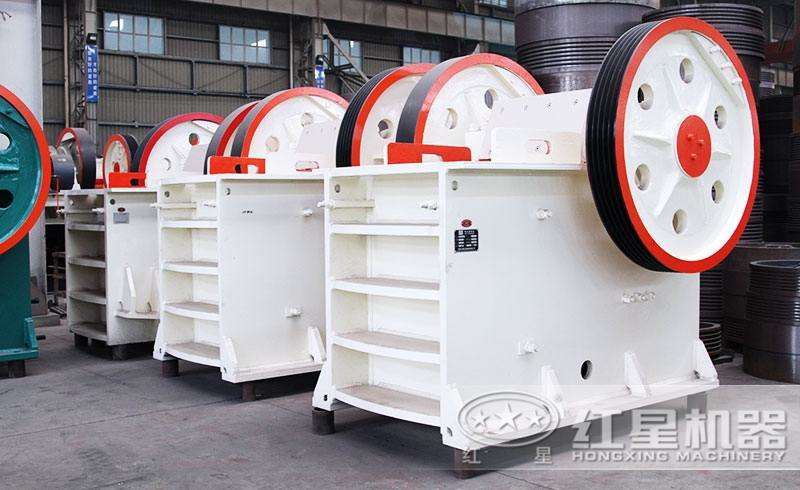 PE600X900顎式破碎機